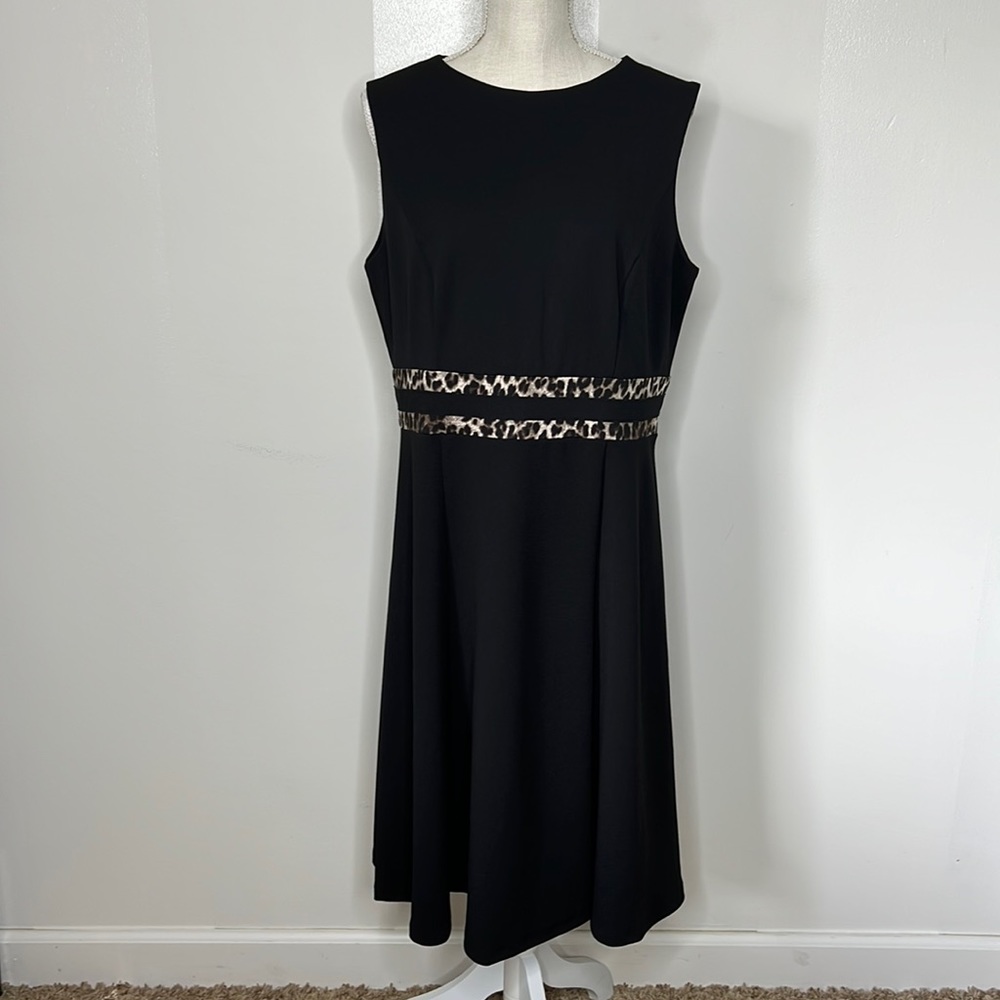 Liz Claiborne Sz 14 Black Sleeveless “A-line” Dress w Animal Print Detailing 🐾